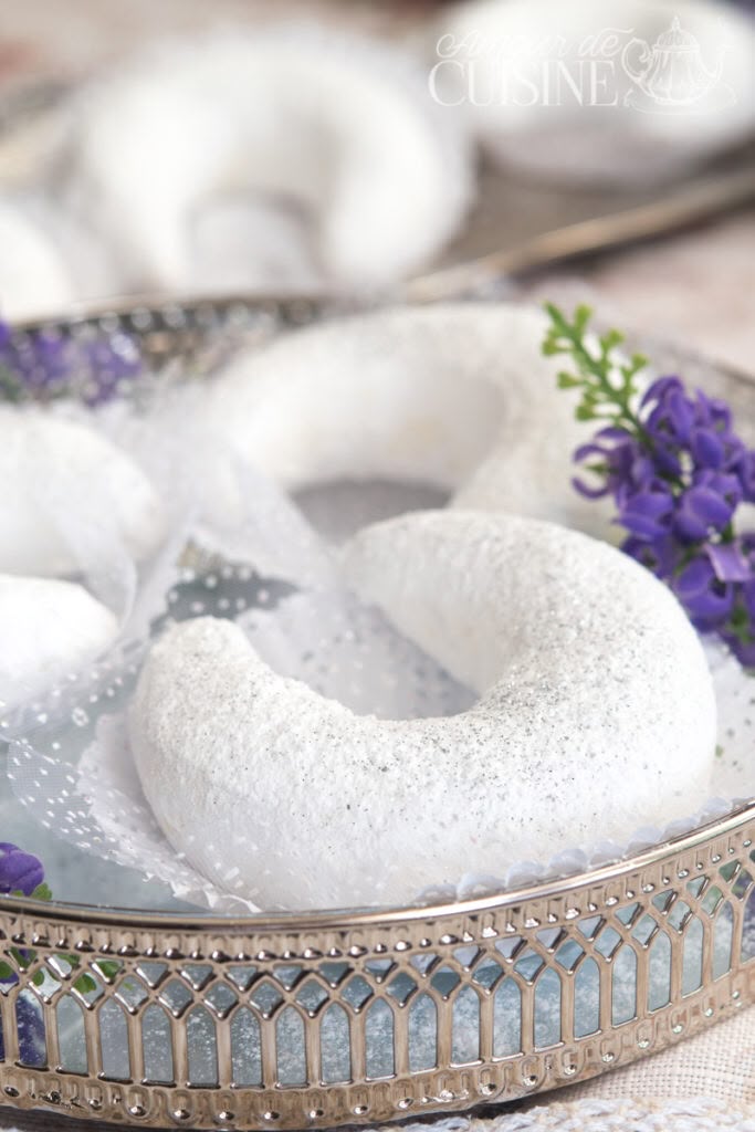 Cornes de Gazelle — Kaab el Ghzal — Pâtisserie Marocaine Artisanale