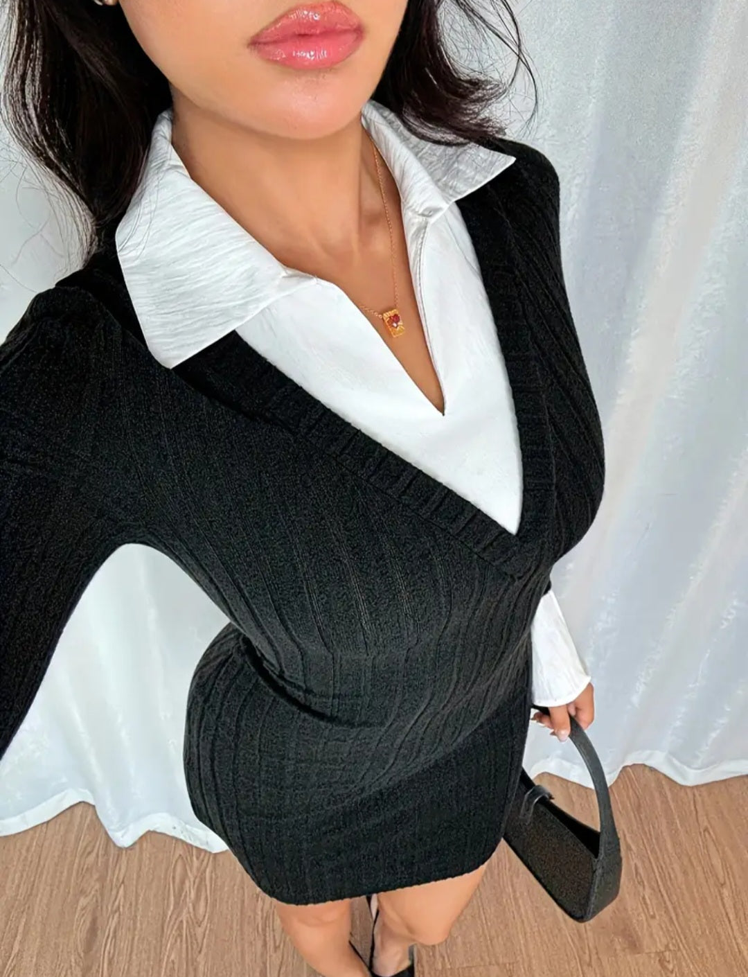 Robe noire moulante col chemise